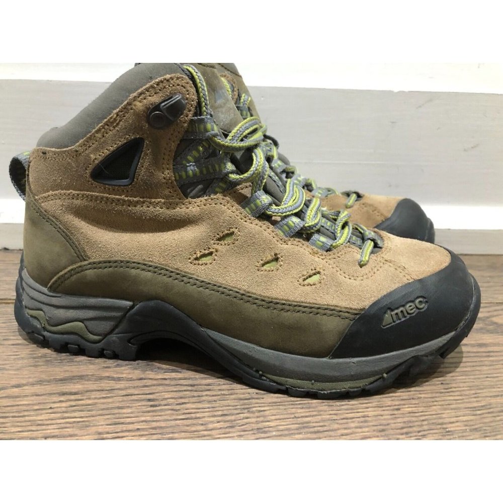 Womens MEC Leather High Top Hiking Boots size 6.5 Hypergrip sole brown green